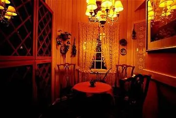 Jarl Hotel